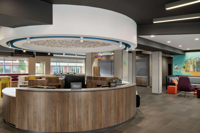 Public Area 3, Tru by Hilton Sandusky, OH, Erie