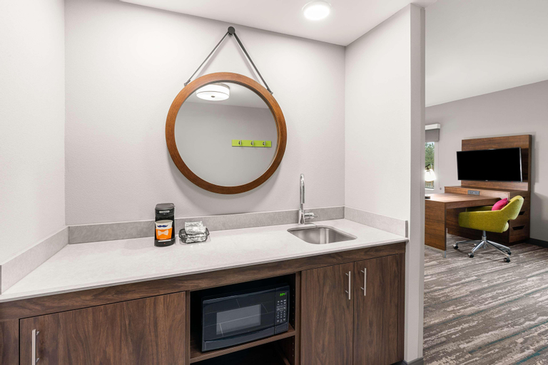 Bathroom 10