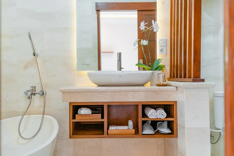Bathroom 5, Tamantara Suites and Villas, Gianyar