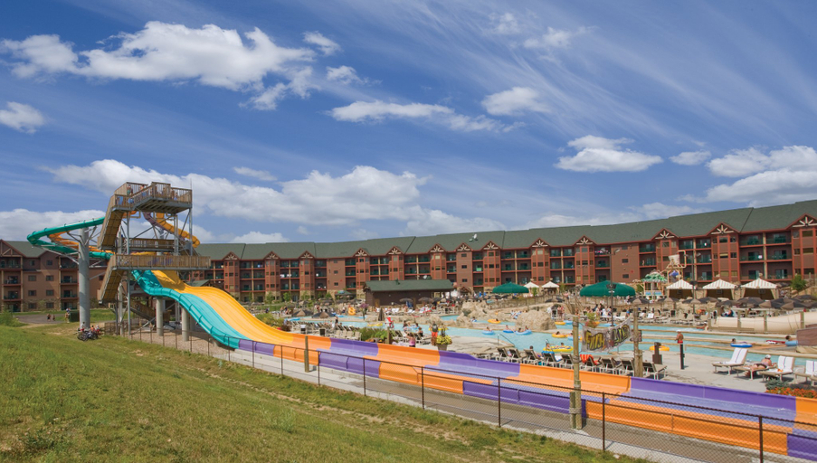 Exterior & Views 2, Club Wyndham Glacier Canyon, Sauk
