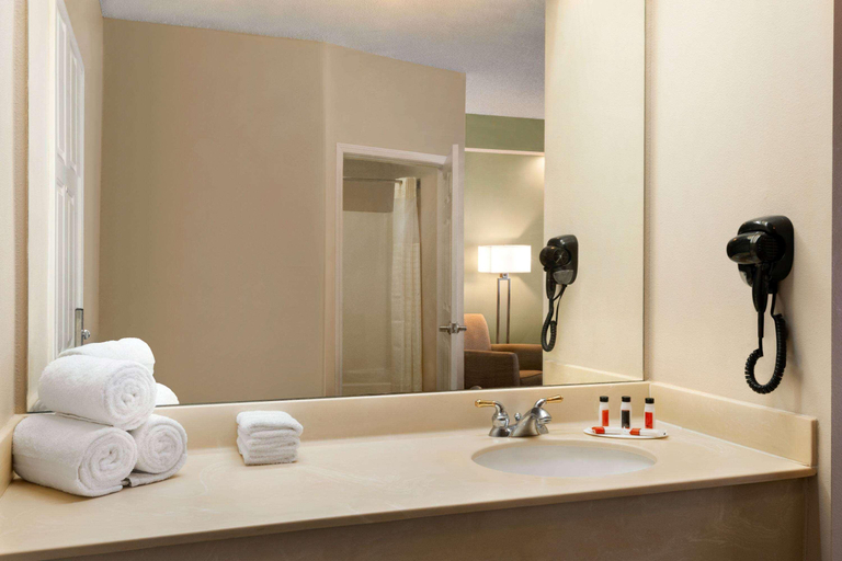Bathroom 4, Quality Inn Ormond Beach – Daytona, Volusia