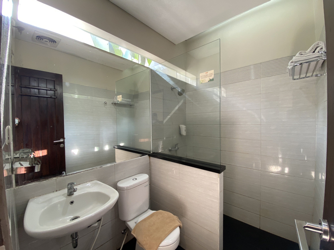 Bathroom 6