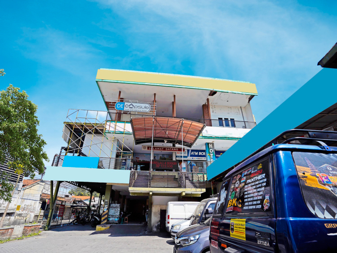 Exterior & Views 2, OYO 91415 De Wijaya Hotel, Sidoarjo