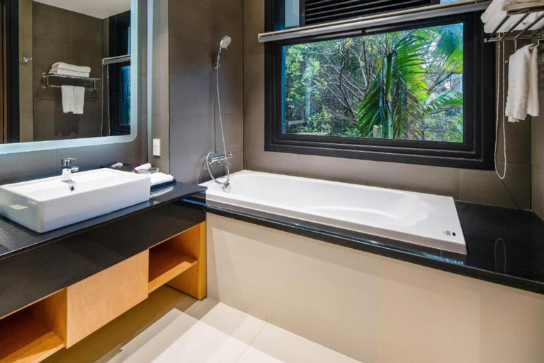 Bathroom 31