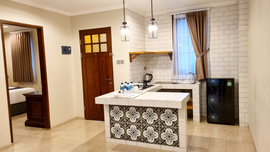 Dining Room 14
