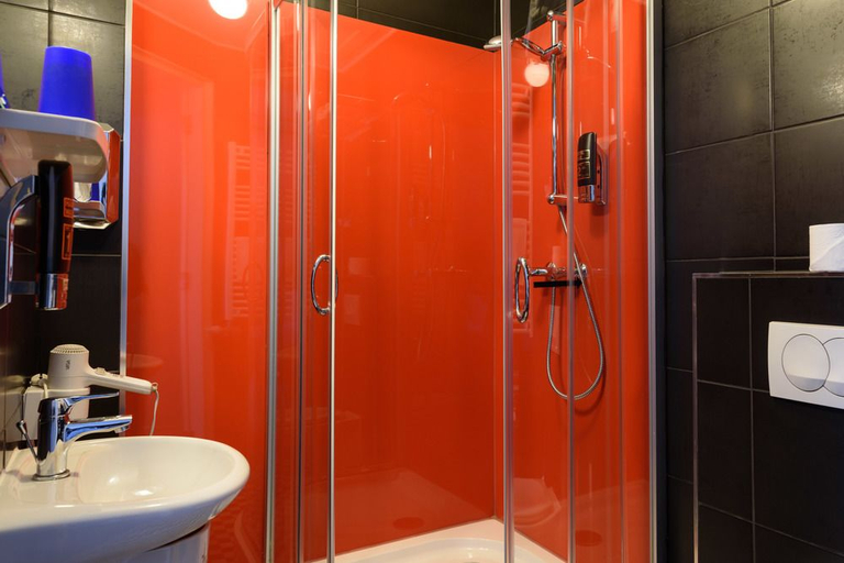 Bathroom 5, Atlantis Hotel Amsterdam, Amsterdam
