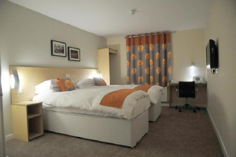 Bedroom 3, The Royal George Hotel, Monmouthshire