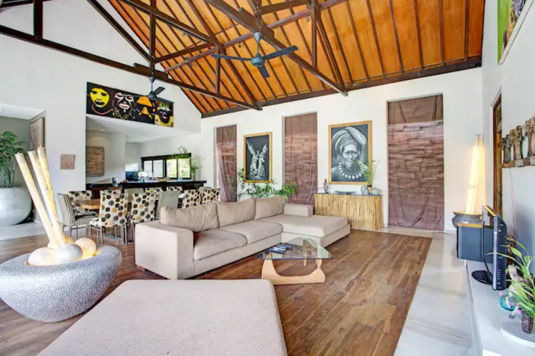 Others 2, Villa Teko, Badung