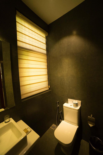 Bathroom 8