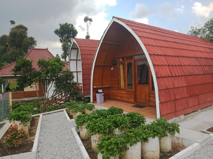 Exterior & Views 2, NES Cabin at Ciwidey Bandung, Bandung