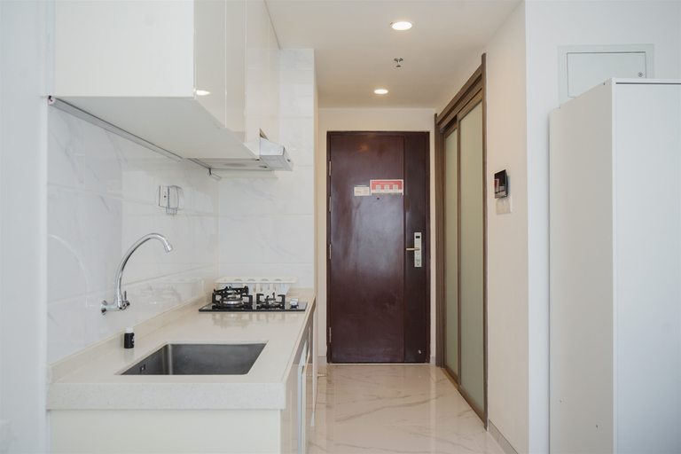 Others 2, Nice and Homey Studio Room at Sky House BSD Apartment By Travelio, Tangerang Selatan
