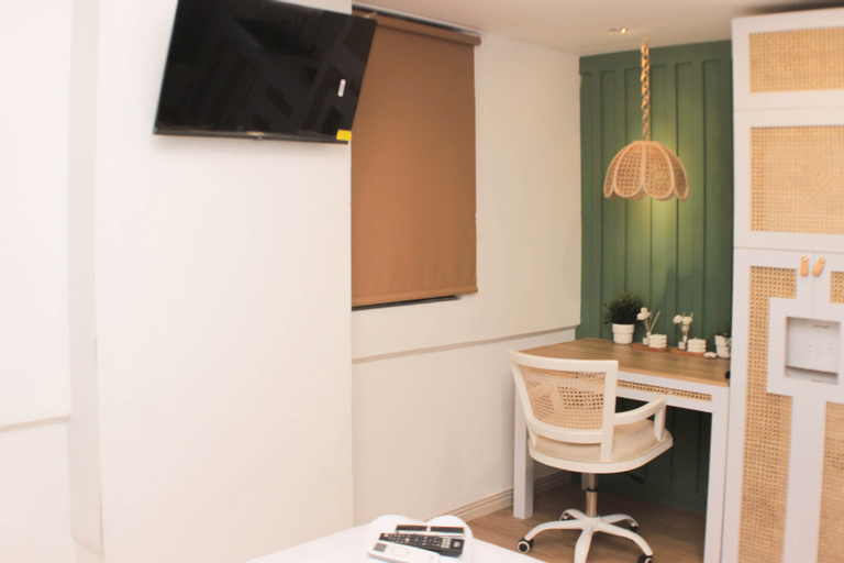 Bedroom 13