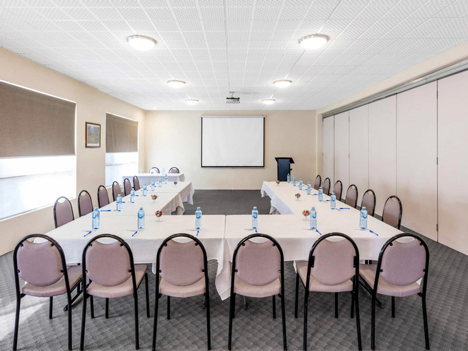 Business Facilities 17