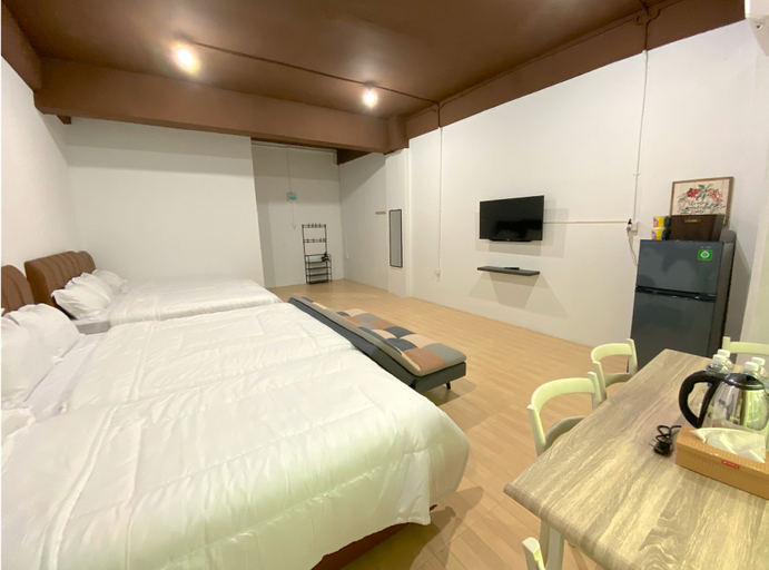 Bedroom 3, CN Homestay C1 Floor 3 at Nagoya Hill Mall, Batam