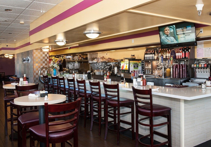 Food & Drinks, Red Roof PLUS+ San Francisco Airport, San Mateo