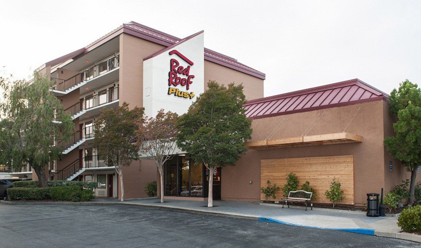 Exterior & Views, Red Roof PLUS+ San Francisco Airport, San Mateo