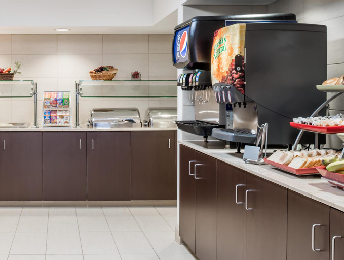 Food & Drinks 5, Value Suites Extended Stay - St Louis, Saint Louis