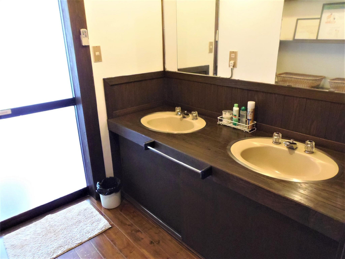 Bathroom 3, Sanso Tanaka, Yufu