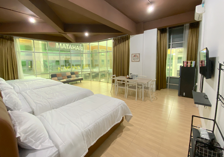 Bedroom 3, CN Homestay C2 Floor 3 at Nagoya Hill Mall, Batam