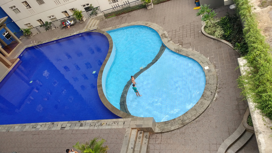 Sport & Beauty 3, Comfy 2BR at Green Pramuka City Apartment By Travelio, Central Jakarta