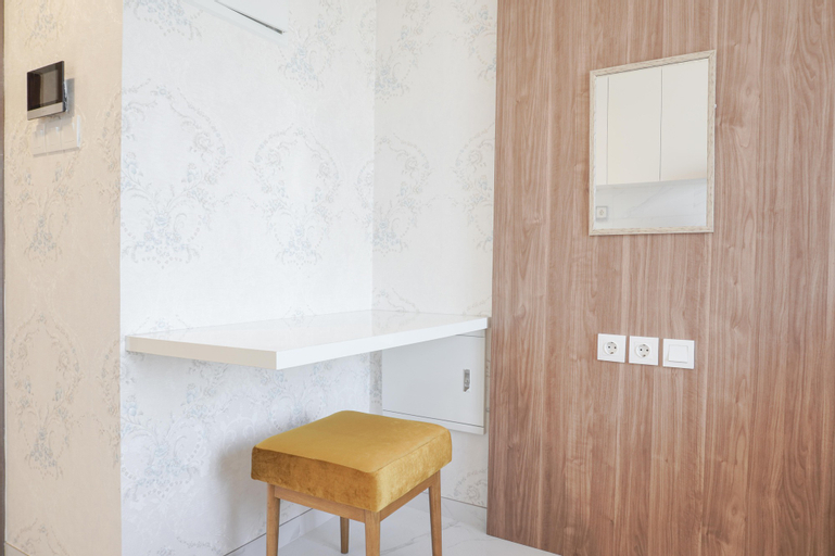 Others 5, Warm and Cozy Stay Studio Apartment at Sky House BSD By Travelio, South Tangerang