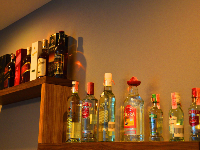 Food & Drinks 6