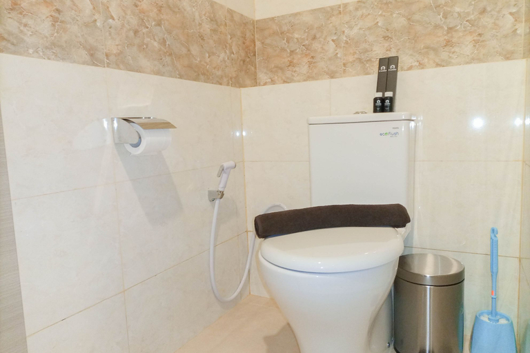 Bathroom 5, Cozy Studio at Mataram City Apartment By Travelio, Sleman