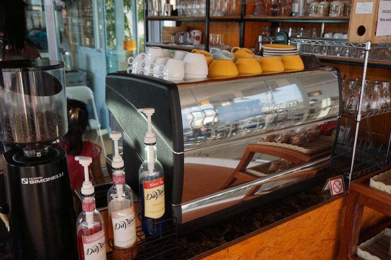 Food & Drinks 2, Phounsiri Hotel, Vientiane