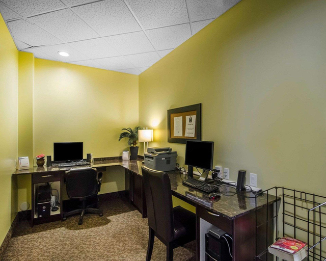 Others 3, Comfort Inn, Peace River