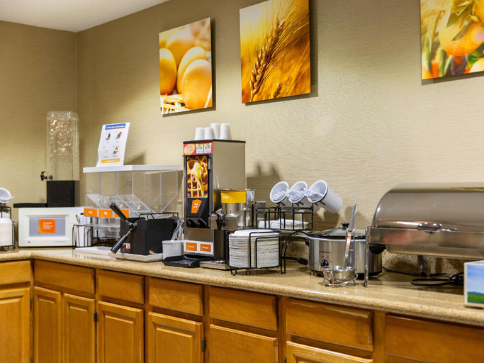 Food & Drinks 5, Comfort Inn Piketon near Fairgrounds, Pike