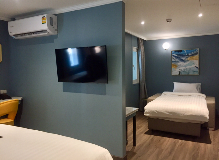 Bedroom 9