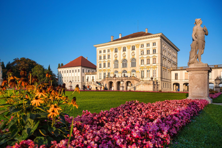 Nearby Landmark 5, Business and Budget Hotel Tessin, München