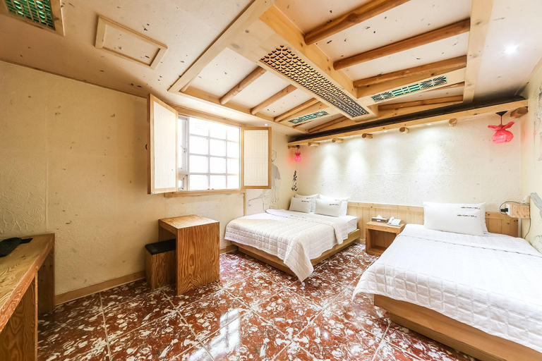 Bedroom 2, Changwon Masan Hanok movie, Masan