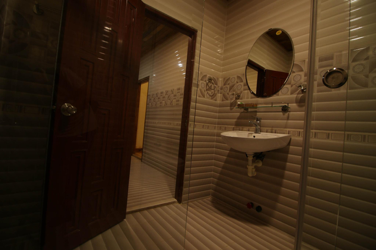 Bathroom 3, Y Nghia Bungalow at Ong Lang Beach, Phú Quốc
