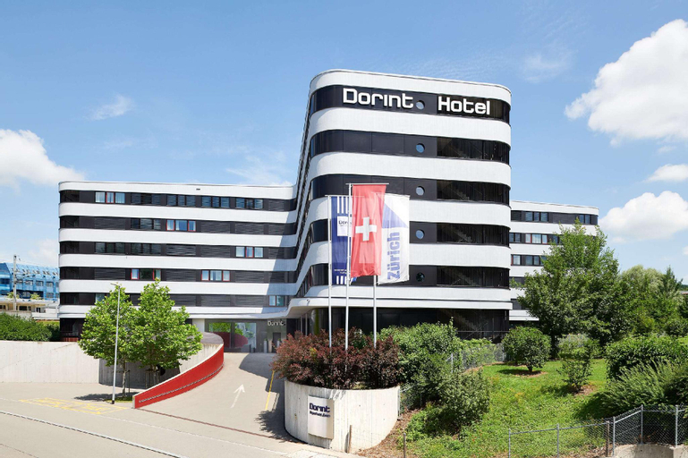 Exterior & Views 21