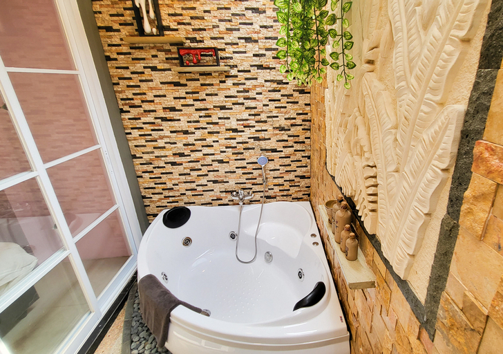 Bathroom 3