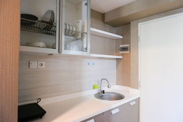 Bedroom 3, Comfy and Easy Access 2BR Apartment at Tanglin Supermall Mansion By Travelio, Surabaya