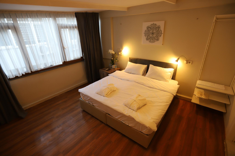 Gladden Rooms, Beyoğlu