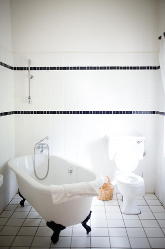 Bathroom, Montpellier Wine Estate, Cape Winelands