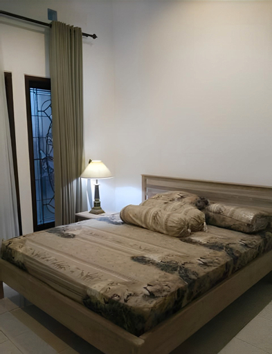 Bedroom 2, Villa Batu Permai A8, Malang