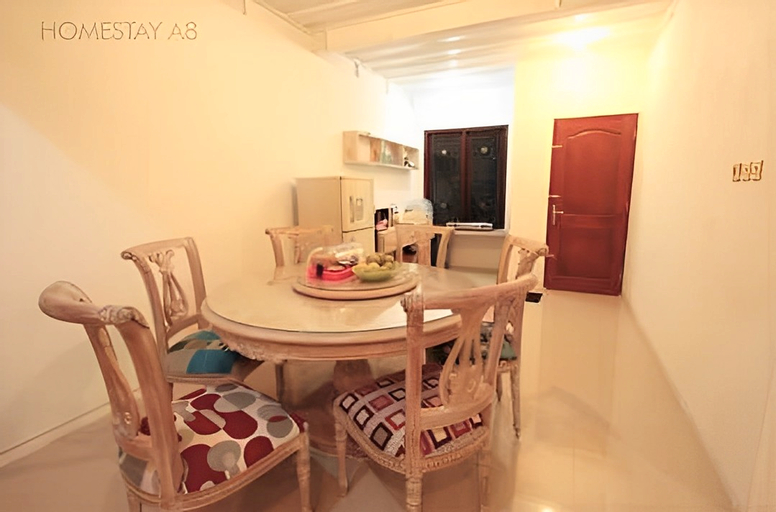 Dining Room 4, Villa Batu Permai A8, Malang