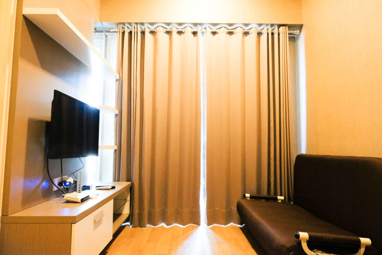 Comfy and Easy Access 2BR Apartment at Tanglin Supermall Mansion By Travelio, Surabaya