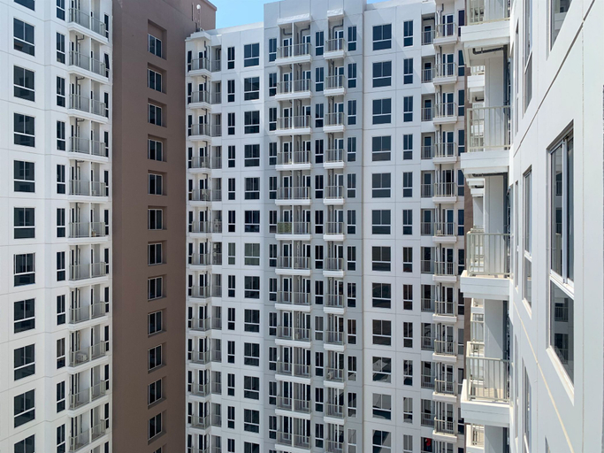 Exterior & Views 3, Nice and New Studio at Tokyo Riverside PIK 2 Apartment By Travelio, Tangerang