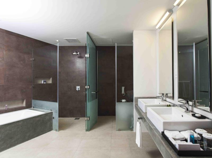 Bathroom 5, Amaya Beach Pasikudah, Koralai Pattu (Valachchenai)