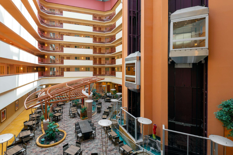 Public Area 2, Embassy Suites Omaha-La Vista/Hotel & Conference Center, Sarpy