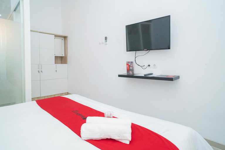 Bedroom 2, RedDoorz Syariah @ Winong Nganjuk, Nganjuk