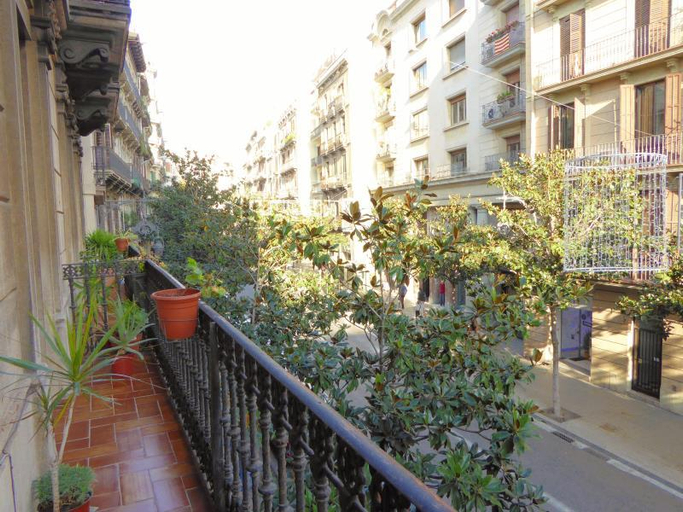 Others 3, Barcelona Housing recommend for Students, Barcelona