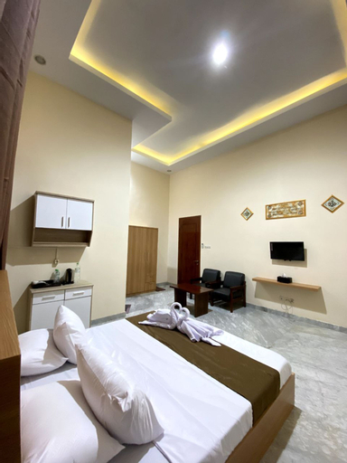 Bedroom 8