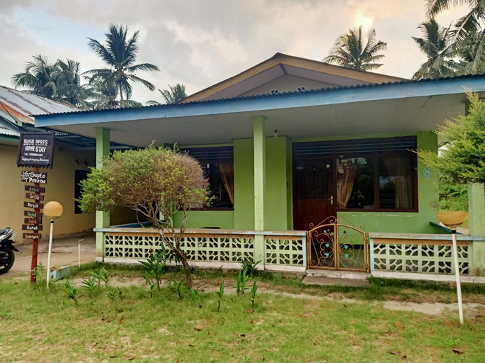 Exterior & Views 4, Busuderis Homestay, Belitung