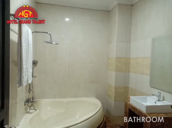 Bedroom 5, Grand Talent Hotel, Jayapura